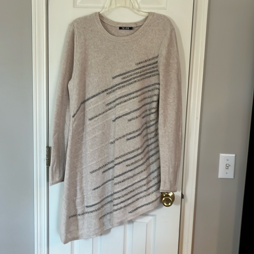 Nic & Zoe long sleeve tunic sweater - Size L